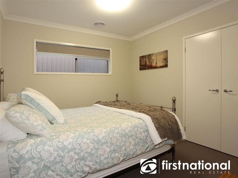 37 Harrison Way, Pakenham VIC 3810
