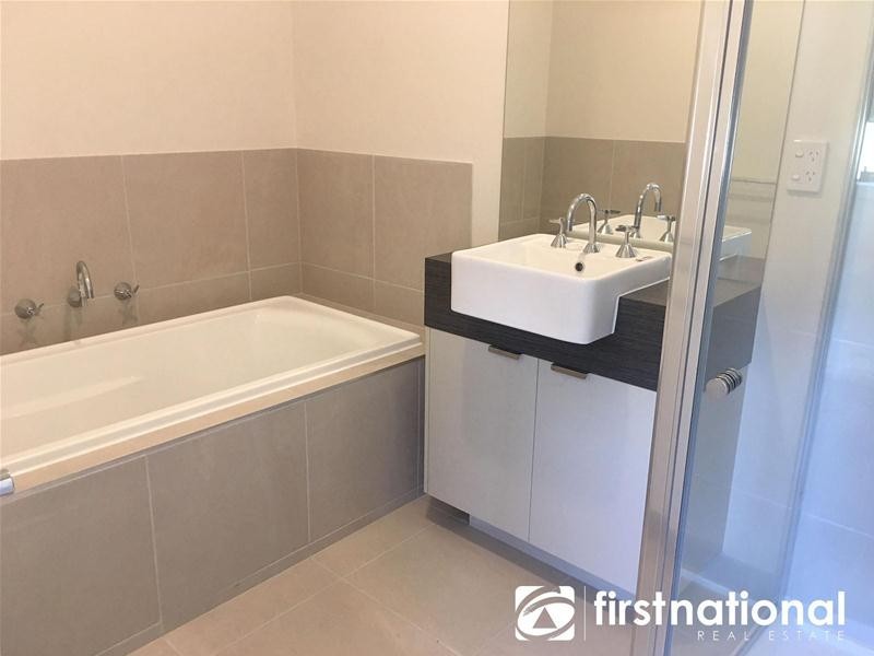 29 Barley Crescent, Clyde North VIC 3978