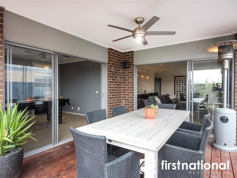 8 Weatherby Avenue, Officer VIC 3809