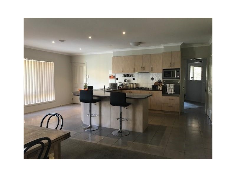 3 Misty Close, Berwick VIC 3806