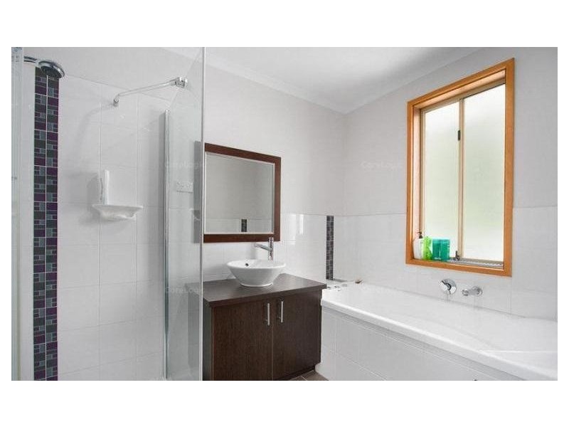 9 Bournevale Drive, Berwick VIC 3806