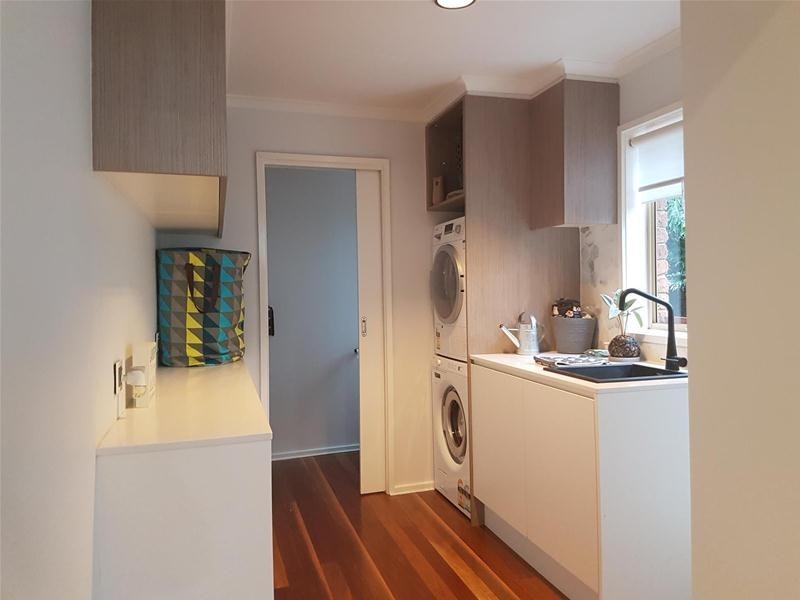 9 Bournevale Drive, Berwick VIC 3806