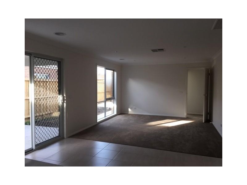 3 Cups Court, Cranbourne East VIC 3977