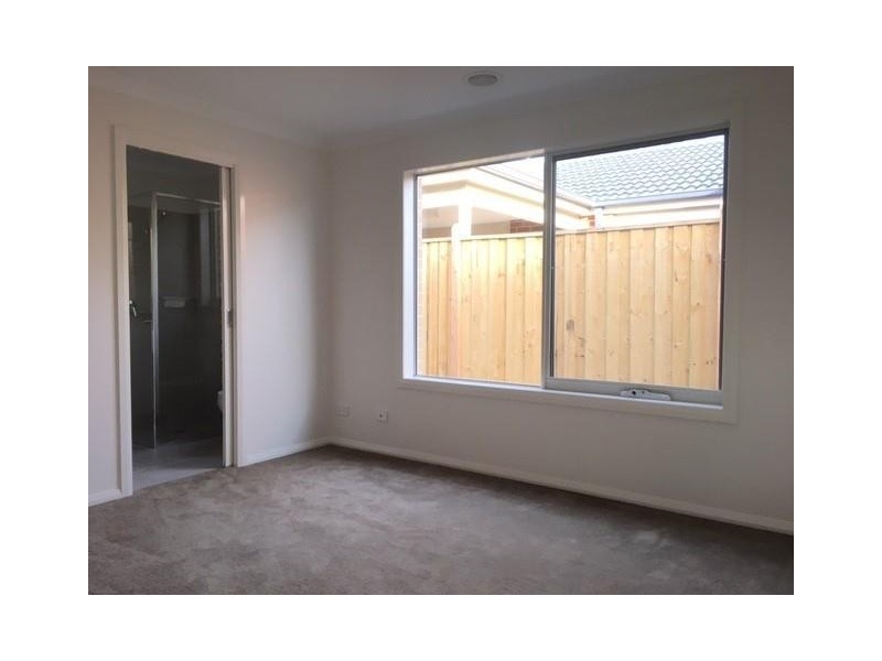 3 Cups Court, Cranbourne East VIC 3977