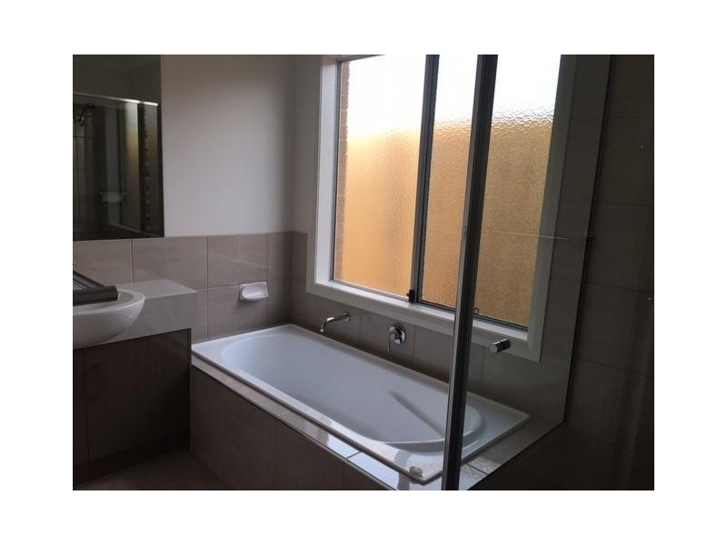 3 Cups Court, Cranbourne East VIC 3977