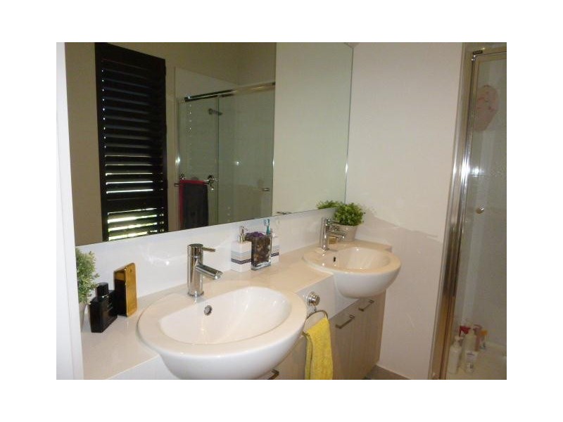 47 Arbourlea Boulevard, Cranbourne North VIC 3977