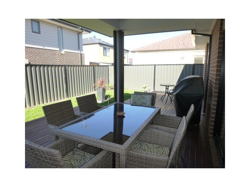 47 Arbourlea Boulevard, Cranbourne North VIC 3977