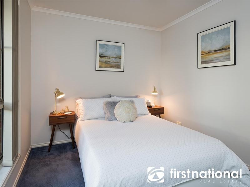 6 Tea Tree Close, Pakenham VIC 3810