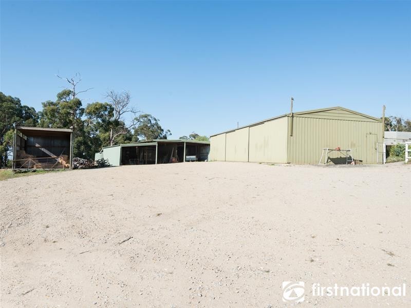 75 McInnes Road, Tynong North VIC 3813