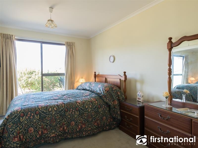 75 McInnes Road, Tynong North VIC 3813