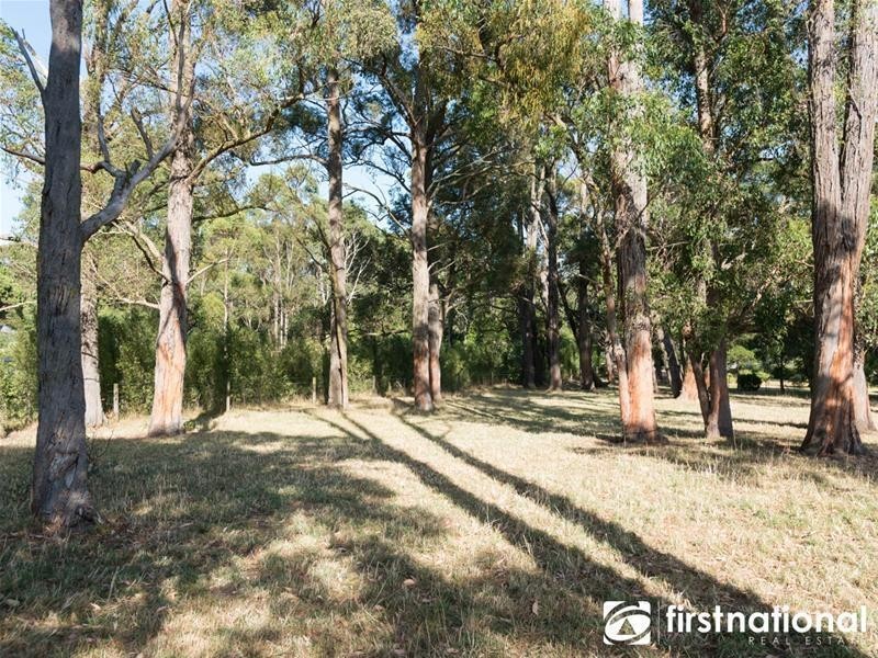75 McInnes Road, Tynong North VIC 3813