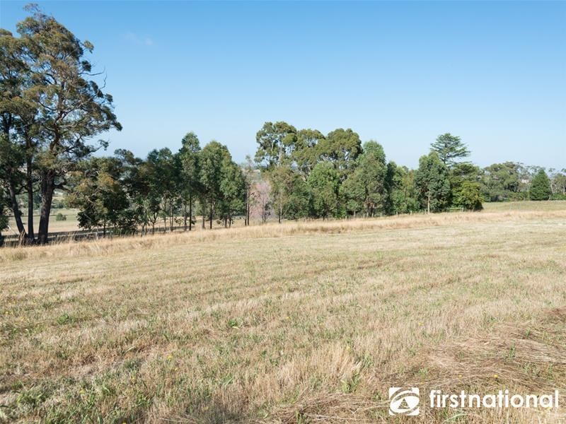75 McInnes Road, Tynong North VIC 3813