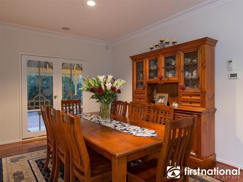 8 Goodall  Court, Berwick VIC 3806