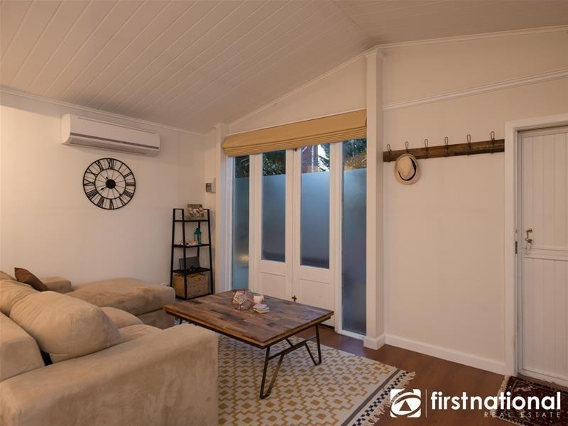 8 Goodall  Court, Berwick VIC 3806