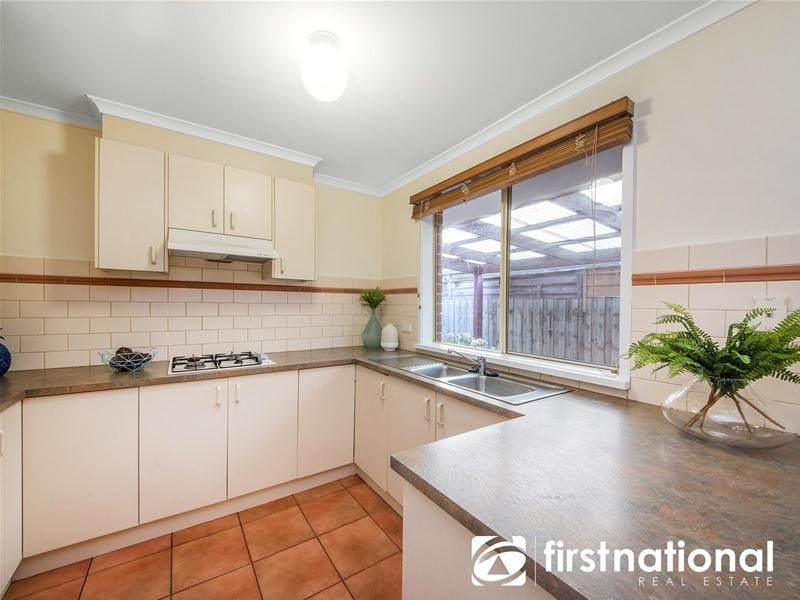 25 Rundell Way, Pakenham VIC 3810