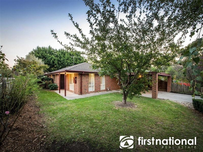 25 Rundell Way, Pakenham VIC 3810