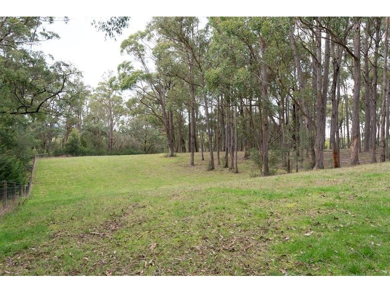 30 Leask Road, Bunyip North VIC 3815