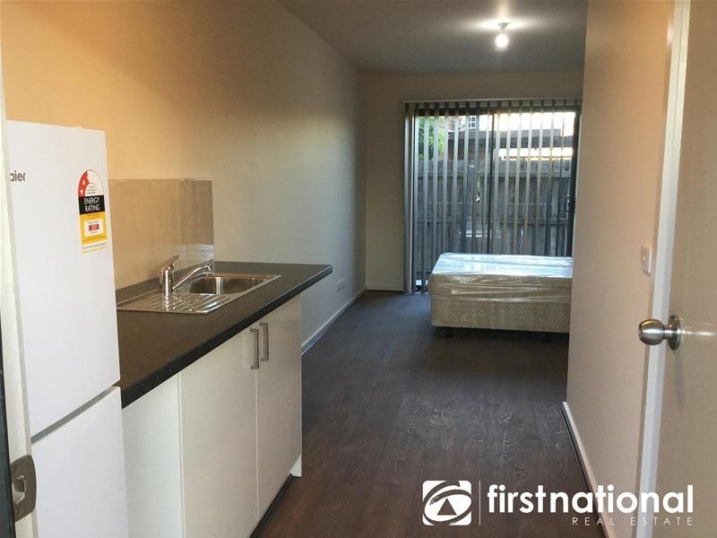 3/51 Henry Street, Pakenham VIC 3810