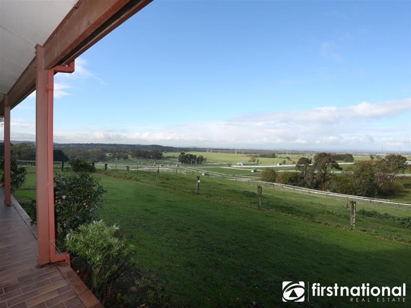 105 Seymour Road, Nar Nar Goon North VIC 3812