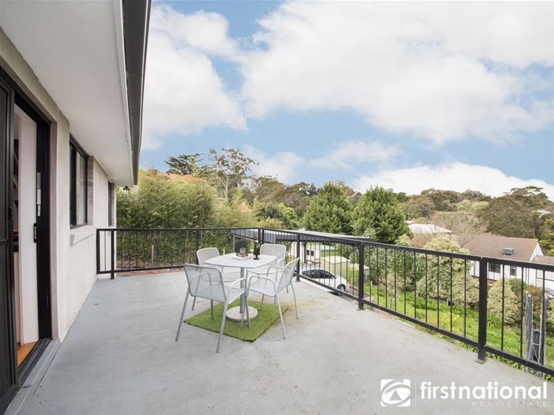 8 Inglis Road, Berwick VIC 3806