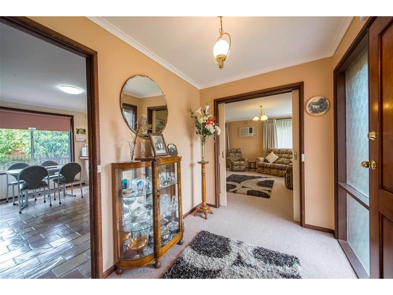 18 Penrith Court, Berwick VIC 3806