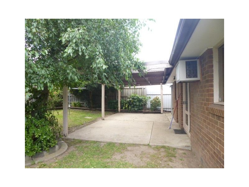 1 Greenmount Close, Narre Warren VIC 3805