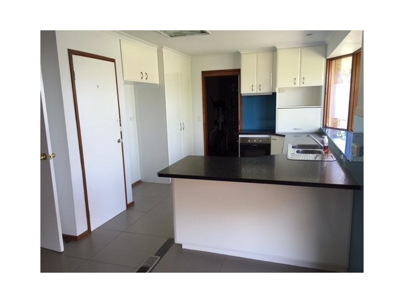 4 Kialoa Court, Narre Warren VIC 3805