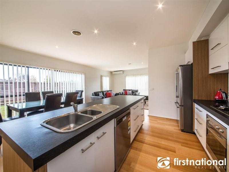 123 Melzak Way, Berwick VIC 3806