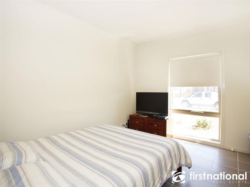 16 Haakman Way, Pakenham VIC 3810