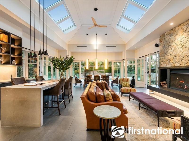 112-118 Buchanan Road, Berwick VIC 3806