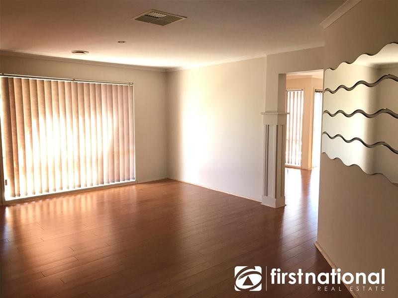 6 Demint Walk, Narre Warren South VIC 3805