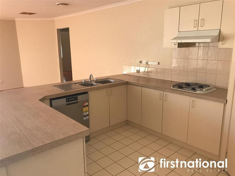 6 Demint Walk, Narre Warren South VIC 3805