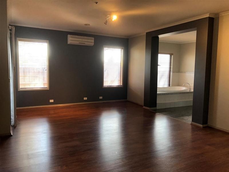 26 Cashmere Crescent, Berwick VIC 3806