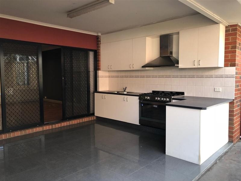 26 Cashmere Crescent, Berwick VIC 3806