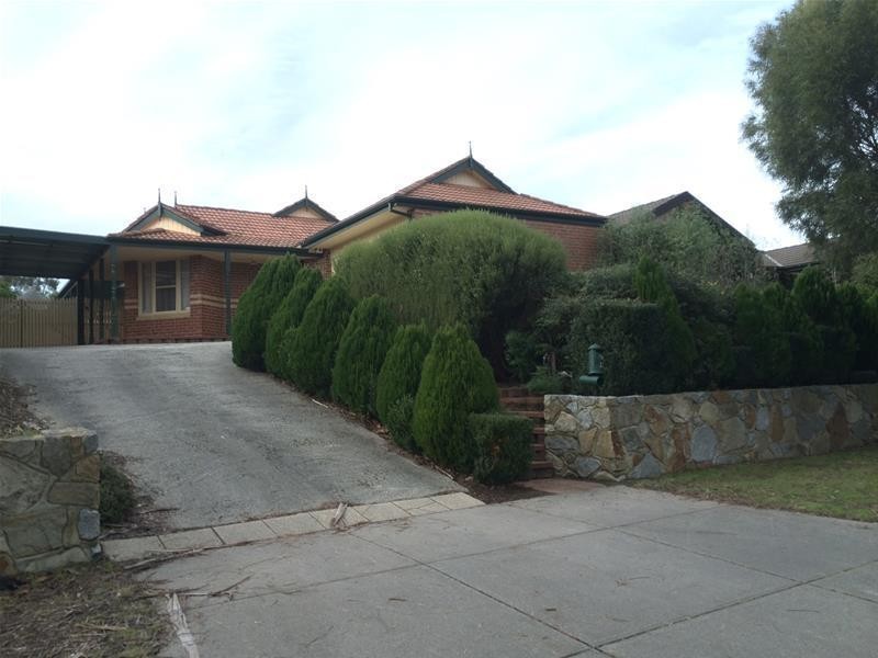 20 Mirrabook Court, Berwick VIC 3806