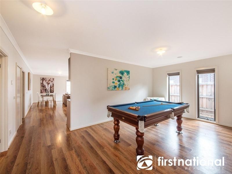 32 Denton Drive, Officer VIC 3809