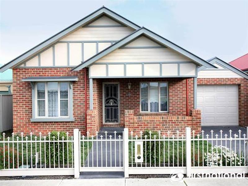 38 Flinders Chase, Pakenham VIC 3810