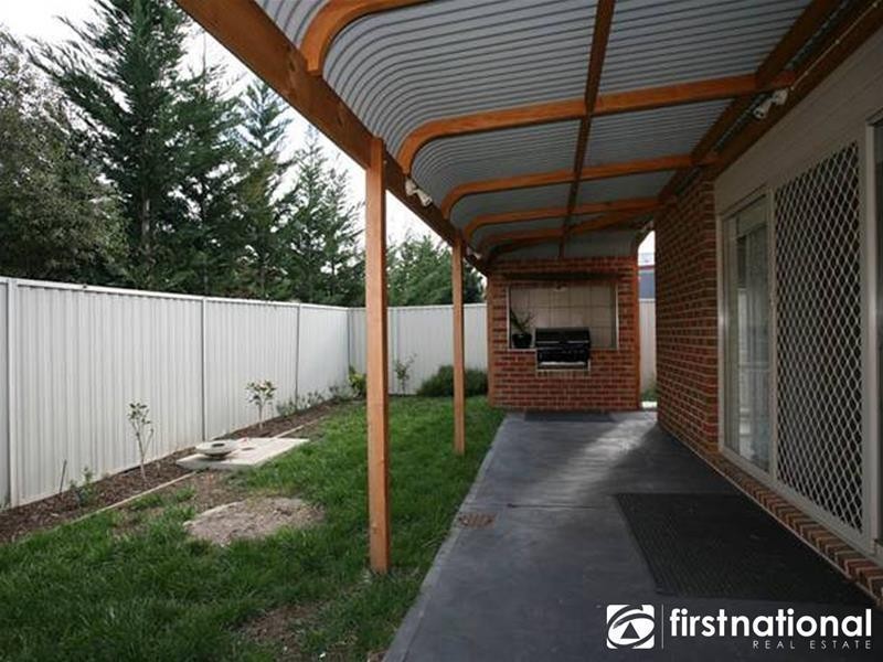 38 Flinders Chase, Pakenham VIC 3810