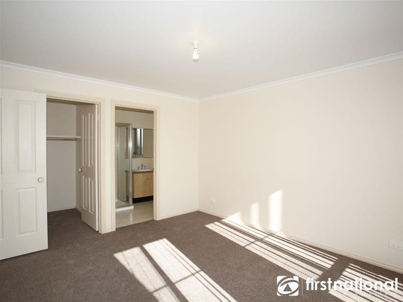 9 Wisteria Court, Pakenham VIC 3810