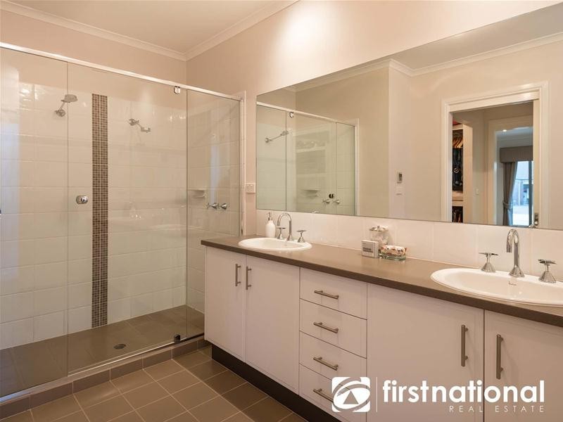 6 Packard Street, Berwick VIC 3806