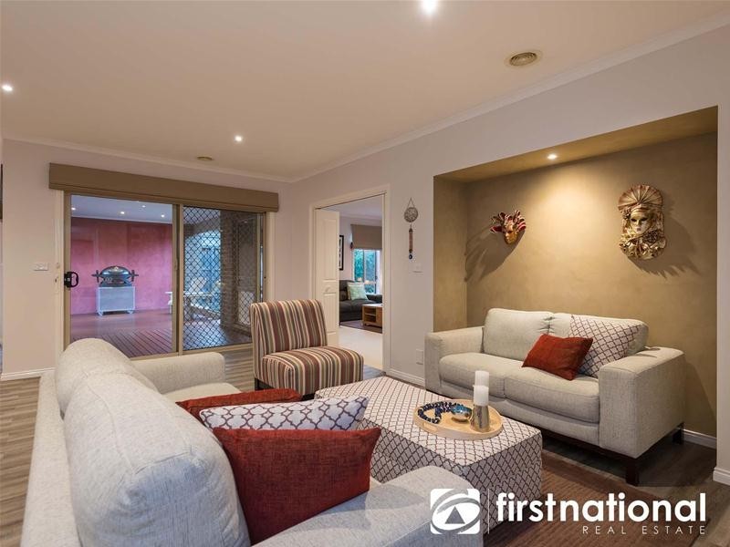 6 Packard Street, Berwick VIC 3806