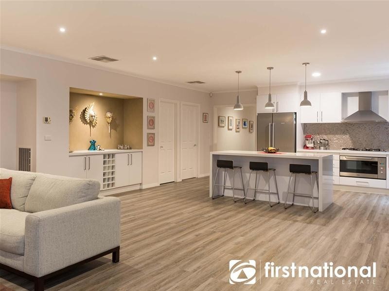 6 Packard Street, Berwick VIC 3806