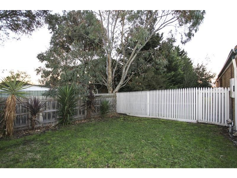 5 Milton Place, Narre Warren South VIC 3805