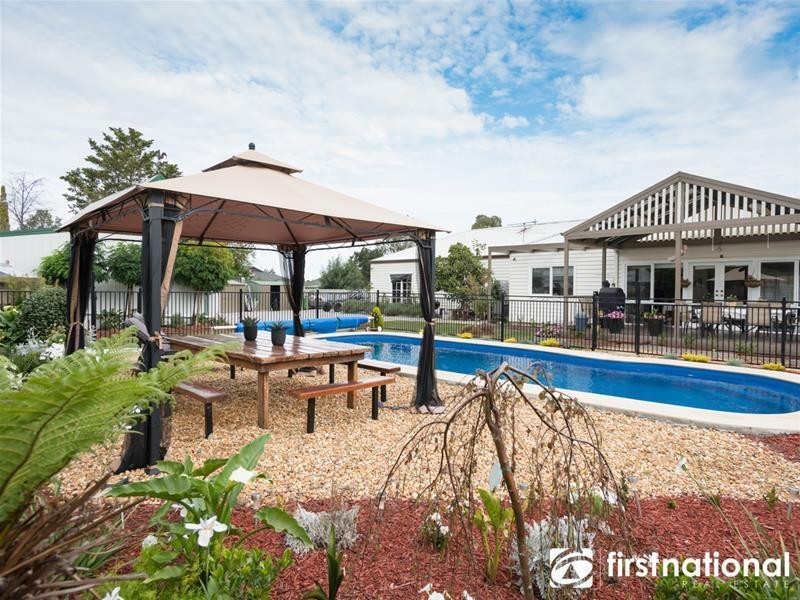 2a Richards Road, Nar Nar Goon VIC 3812