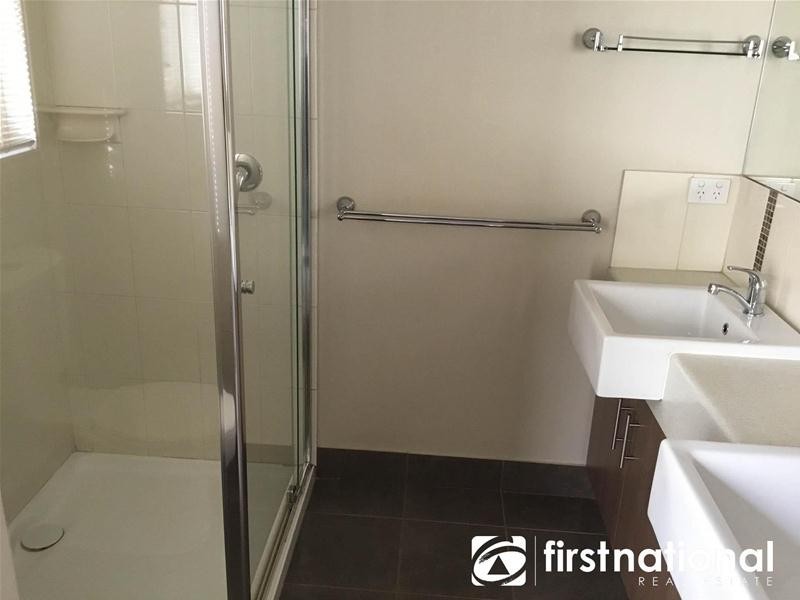 18 Blackledge Drive, Cranbourne East VIC 3977