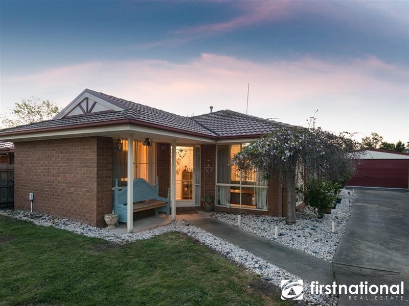 42 Insignia Crescent, Berwick VIC 3806