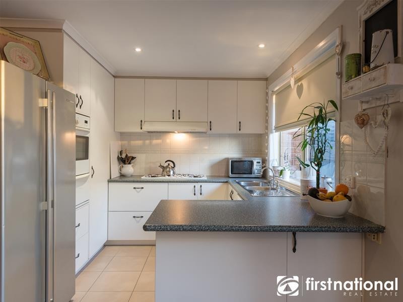 42 Insignia Crescent, Berwick VIC 3806