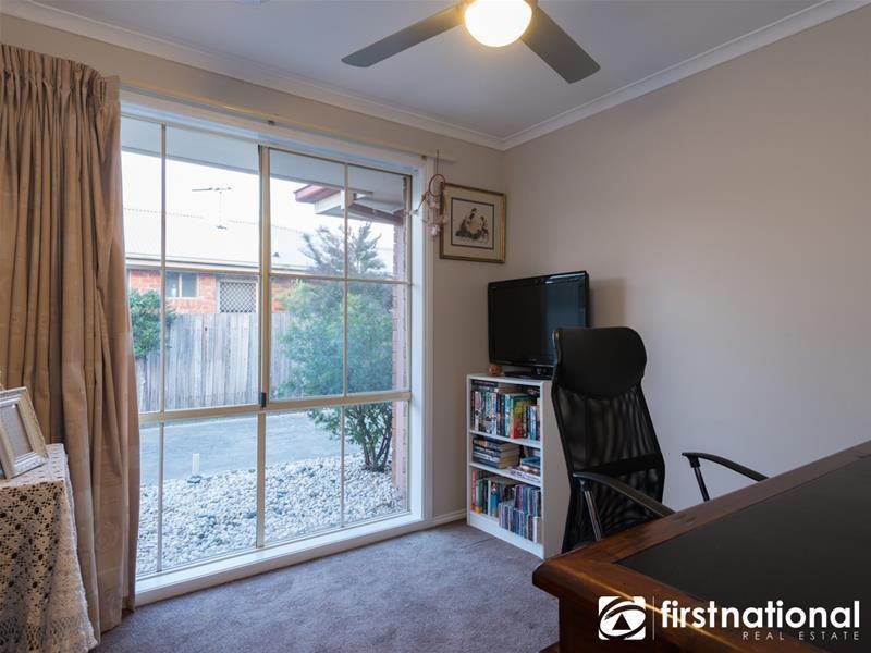 42 Insignia Crescent, Berwick VIC 3806