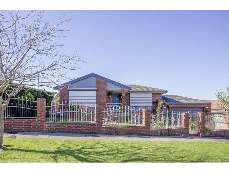 16 Anthony Court, Hallam VIC 3803