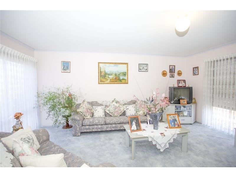 16 Anthony Court, Hallam VIC 3803